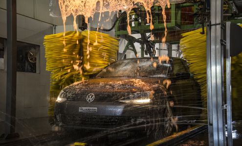 Lave-auto Express-eau St-Eustache