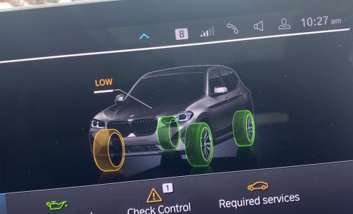 CAA-Quebec Registration Center (Centre d'immatriculation CAA-Québec) Pointe-aux-trembles