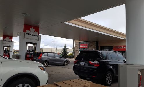 Petro-Canada & Car Wash