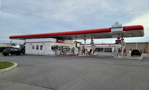 Petro-Canada et Lave-Auto Vaudreuil-Dorion