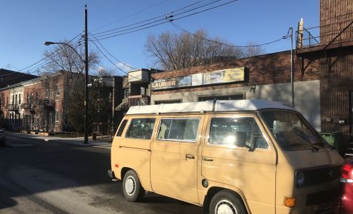 Centre De L'Auto Laurier