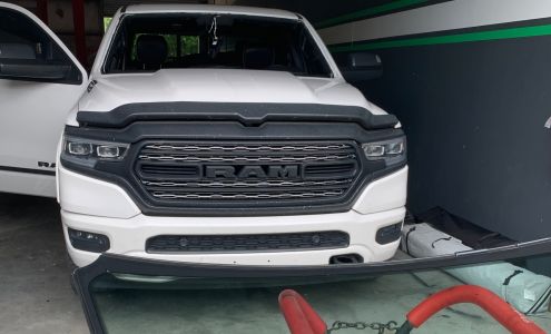 Xclusive Level Auto Glass LLC