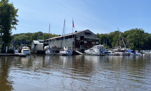 Hideaway Marina Kingston