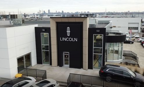 Desjardins Auto Collection