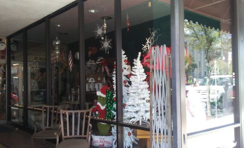 A Christmas Shoppe