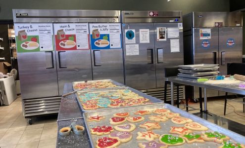 Brown Bagging for Calgary's Kids