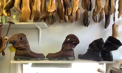 Mt Lebanon Shoe Repair 701 Washington Rd, Mt Lebanon Pennsylvania 15228