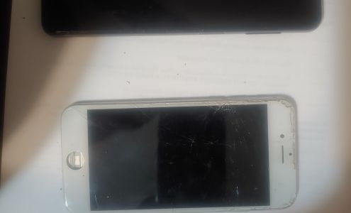 Monique cellphone repair shop 148 Register Ave, Reidsville Georgia 30453