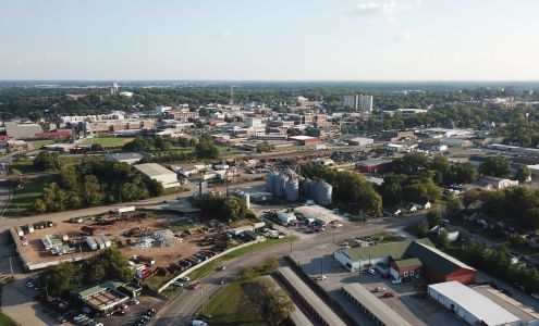 Lowes Feed & Grain Inc Bowling Green