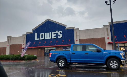 Lowe's Garden Center