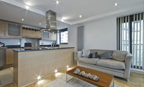 Rich V - Richard Vieira, Broker with RE/MAX Realty Enterprises Inc.