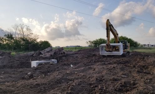 Pederson Construction Shop 806 W Ocean Blvd, Los Fresnos Texas 78566