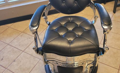 Michael & Julie's Barber shop Salon