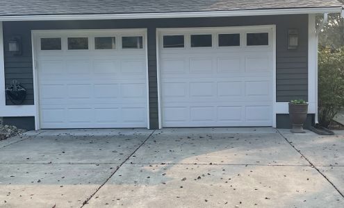 Tomys garage door Renton