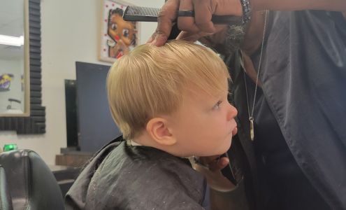 Tracy’s Barbershop 407 S Griffin St # K, Elizabeth City North Carolina 27909