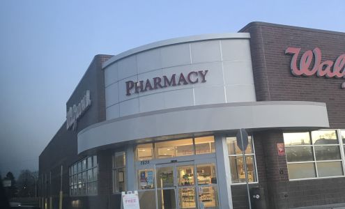 Walgreens Pharmacy