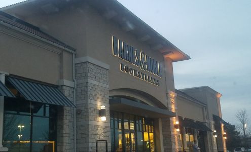 Barnes & Noble