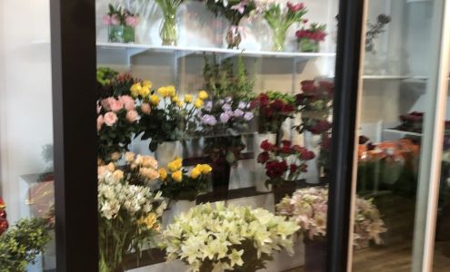Lucy's Flowers & Design - Cherry Creek