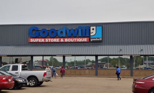 Norwood Village Barber Shop 12100 US 49 #720, Gulfport Mississippi 39503