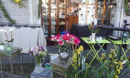 Capitola Flowers and Jewelry