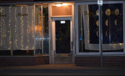 Three Moons Body Shop