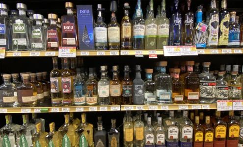 Publix Liquors at Dunlawton Square