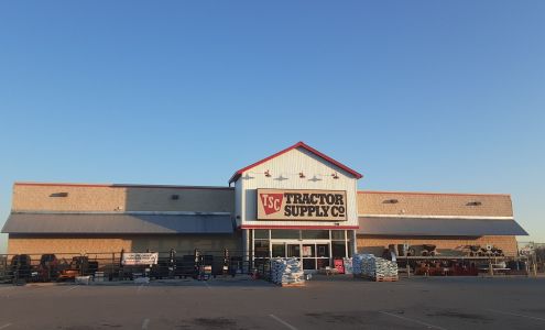 Tractor Supply Rensselaer