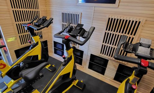 HOTWORX - Riverbank, CA - Crossroads at Riverbank 2251 Claribel Rd, Riverbank California 95367