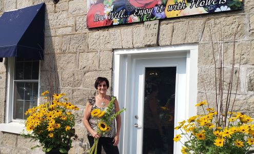 JoRo FLOWERS www.joroflowers.ca The Mill, 41 Main St S, St George Ontario N0E 1N0