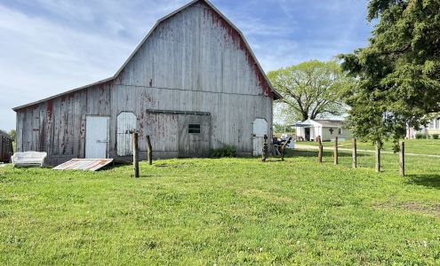 Titus Creek Flowers & Lavender, LLC 30632 Lantern St, La Plata Missouri 63549