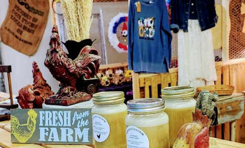 Hen's a cluckin' makers market