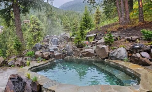 Backyard Escapes NW 1132 N Denis Ct, East Wenatchee Washington 98802
