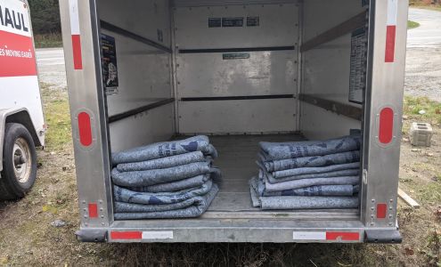 U-Haul Neighborhood Dealer Sherbrooke