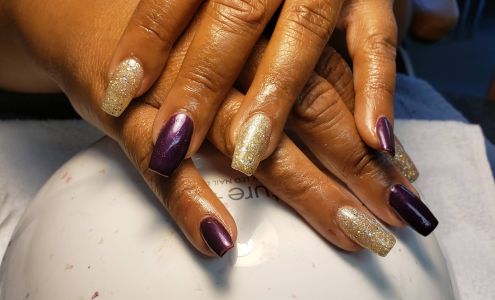 ROYALTY HAIR AND NAILS STUDIO