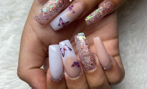 Araaly's Nail Salon & Spa 816 E Main Ave A, Alton Texas 78573