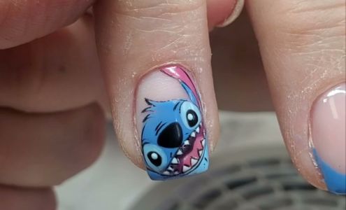 YXE Nail & Lash Lounge