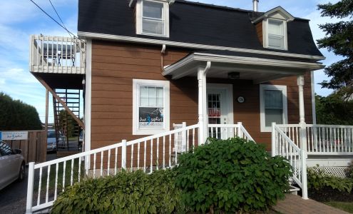 Aux 3 Saphirs 1284 Chem. de l'Église, Saint-Polycarpe Quebec J0P 1X0