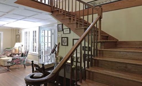 Nooks & crannies cleaning service llc