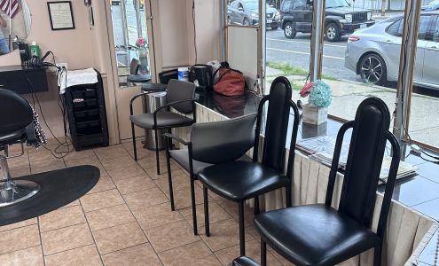 Rocco’s Barber Shop 347a Newbridge Rd, East Meadow New York 11554