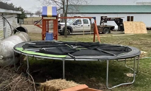 Quality Fencing Ltd 6450 W 275 N, Shipshewana Indiana 46565