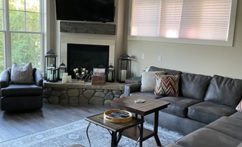 Summit Solutions Services LLC