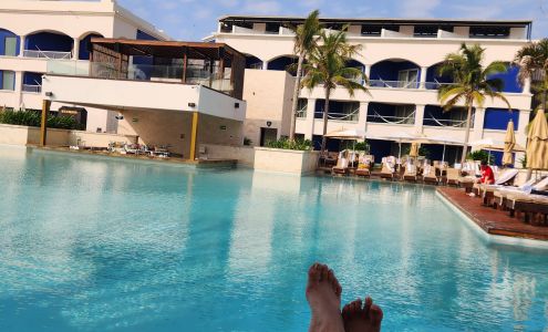 Beaches Tanning Center