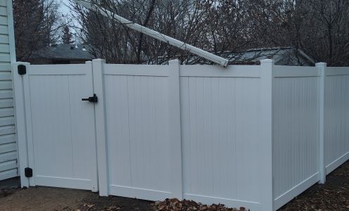 Vinyl Guys Fence & Deck LTD
