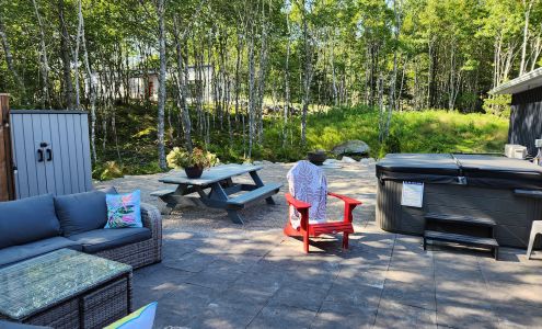 Ole Veteran Fisheries & Excavation 2088 Shore Rd, Liverpool Nova Scotia B0T 1K0