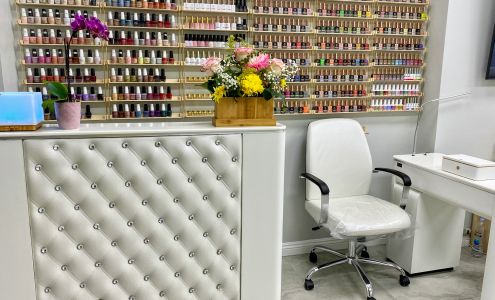 Tulips Artist Nail Spa 8162 Talbert Ave #101, Huntington Beach California 92646