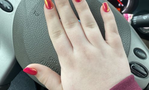 Charlie's Nails 2301 W Division St, St Cloud Minnesota 56301