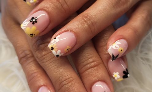 Marble Nails Spa