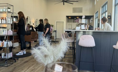 Affini & Co. Luxury Hair Lounge 840 S King St, Leesburg Virginia 20175