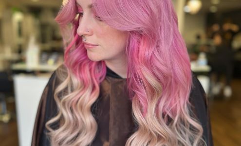 Bay Blondes Salon