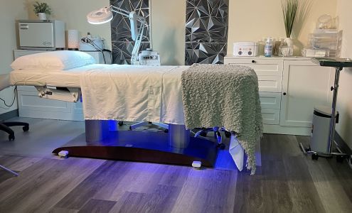 Bon Bini Essential Spa 2778 US Hwy 27 S, Avon Park Florida 33825